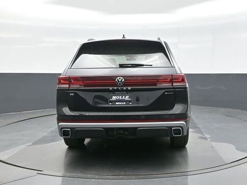 New 2026 Volkswagen Atlas Peak Edition image 6