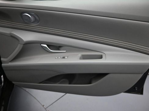 New 2025 Hyundai Elantra Sport image 28