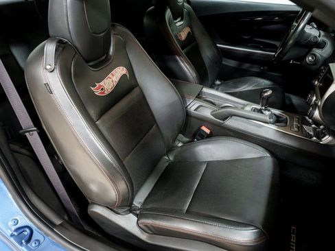 Used 2013 Chevrolet Camaro SS w/ Hot Wheels Special Edition RWD image 27
