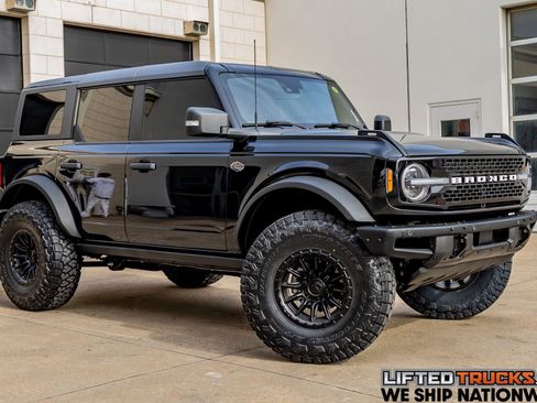 Used 2024 Ford Bronco Wildtrak image 1