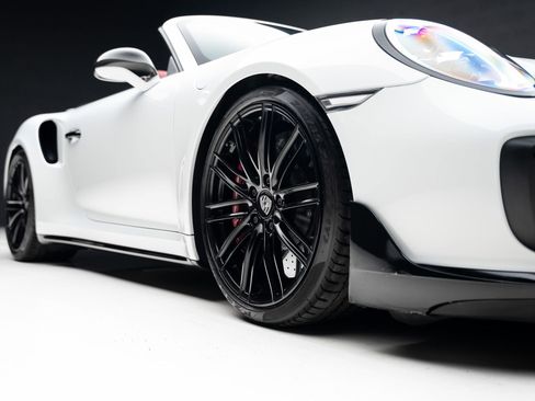 Used 2019 Porsche 911 Turbo image 84