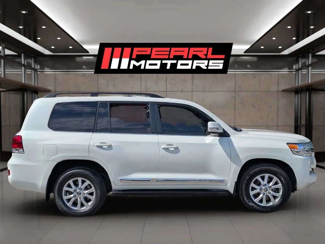 Used 2018 Toyota Land Cruiser AWD/4WD image 5