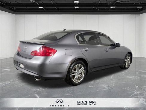 Used 2013 INFINITI G37 x image 5