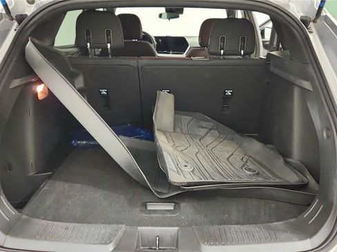 Used 2024 Chevrolet Trax RS w/ Driver Confidence Package image 19