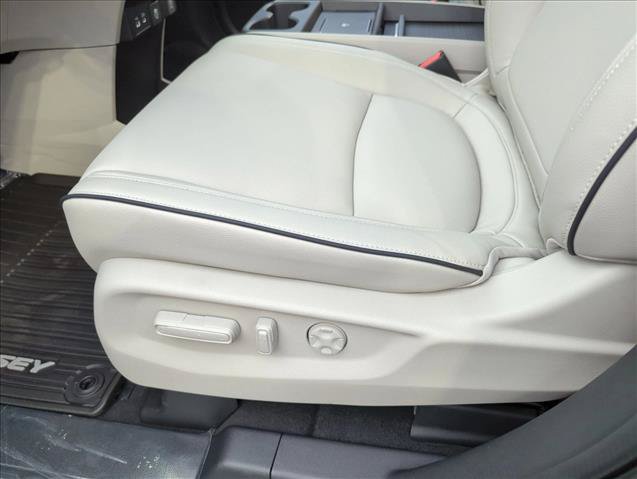 New 2027 Honda Odyssey Touring image 4