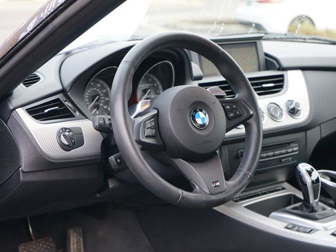 Used 2011 BMW Z4 sDrive35is image 13