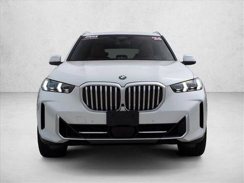 Certified 2026 BMW X5 xDrive50e w/ Climate Comfort Package AWD/4WD image 2