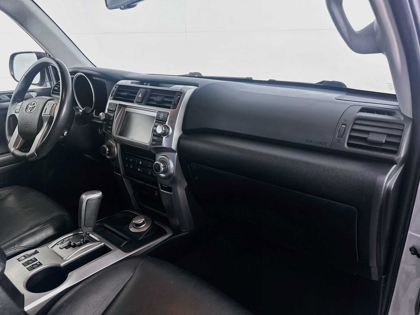 Used 2013 Toyota 4Runner Limited AWD/4WD image 29