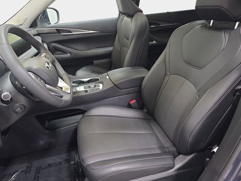 Certified 2026 INFINITI QX60 Luxe w/ Cargo Package AWD/4WD image 11
