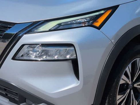 Used 2022 Nissan Rogue SV w/ SV Premium Package AWD/4WD image 11