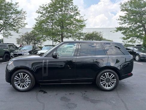 Used 2023 Land Rover Range Rover SE AWD/4WD image 2