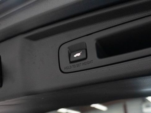 Used 2024 Honda CR-V EX-L image 11