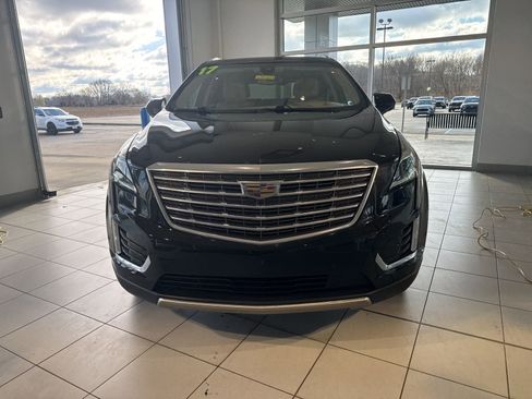 Used 2017 Cadillac XT5 Platinum w/ Driver Assist Package image 2