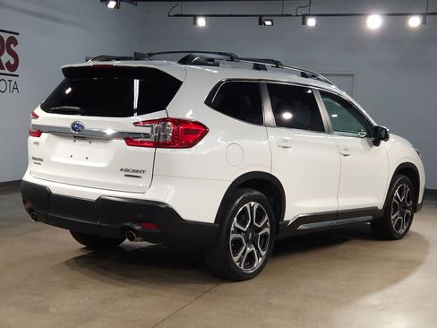 Used 2023 Subaru Ascent Limited w/ Technology Package AWD/4WD image 7