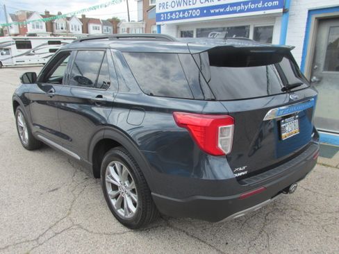 Used 2023 Ford Explorer XLT w/ Equipment Group 202A AWD/4WD image 6