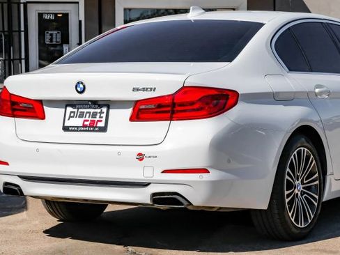 Used 2019 BMW 540i w/ Executive Package image 12