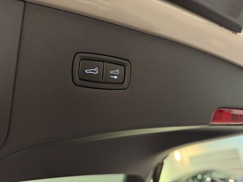 Certified 2025 Porsche Cayenne Turbo image 41