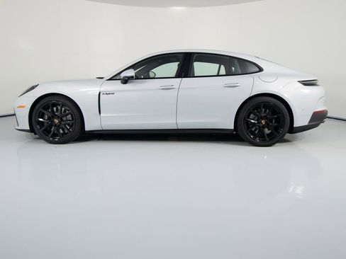 New 2026 Porsche Panamera 4 image 2