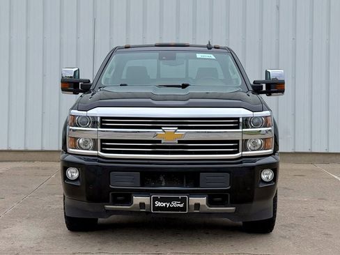 Used 2015 Chevrolet Silverado 2500 High Country w/ Duramax Plus Package AWD/4WD image 9