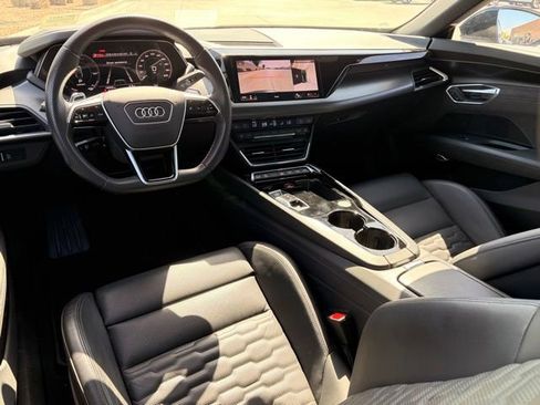 Used 2022 Audi e-tron GT Prestige w/ Prestige Package AWD/4WD image 14