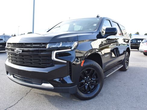 Used 2022 Chevrolet Tahoe LT w/ Luxury Package image 5