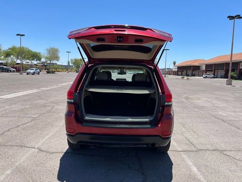 Used 2014 Jeep Grand Cherokee Laredo w/ Quick Order Package 23E image 11