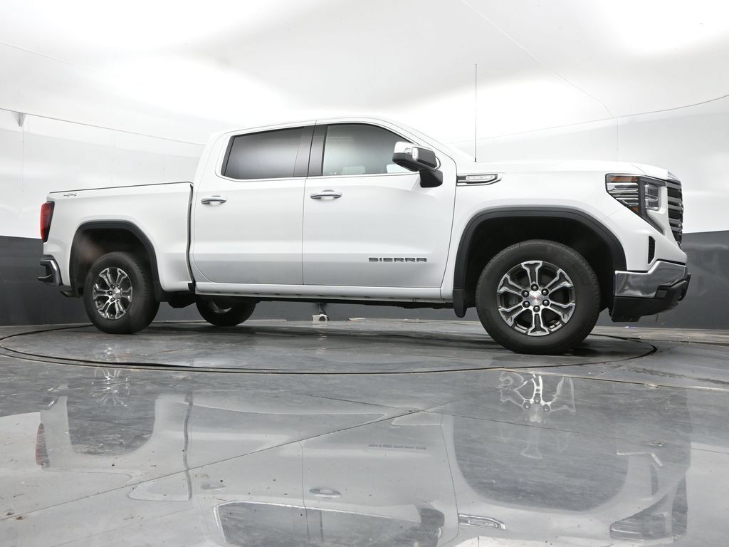 Used 2025 GMC Sierra 1500 SLT AWD/4WD image 41