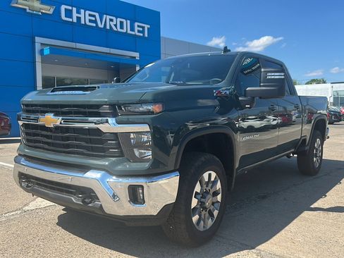 New 2026 Chevrolet Silverado 2500 LT w/ Safety Package AWD/4WD image 4