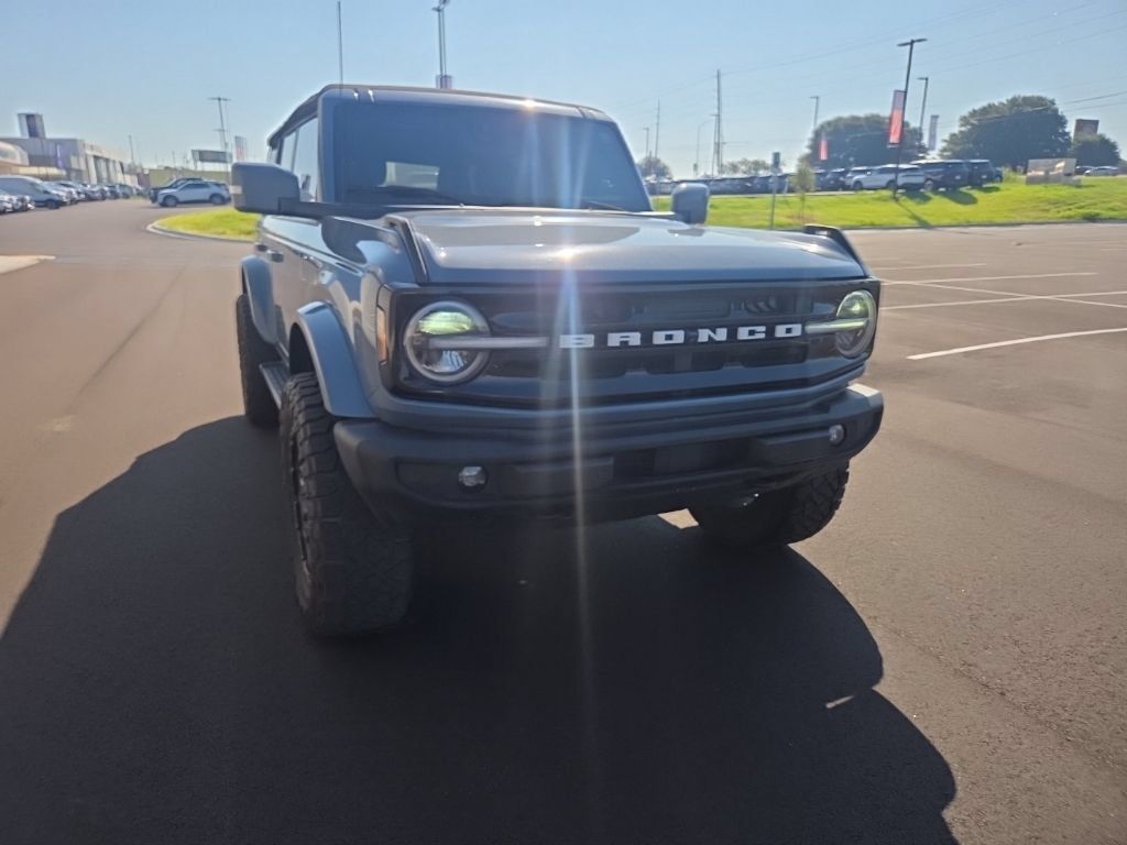 Used 2023 Ford Bronco Outer Banks AWD/4WD image 3