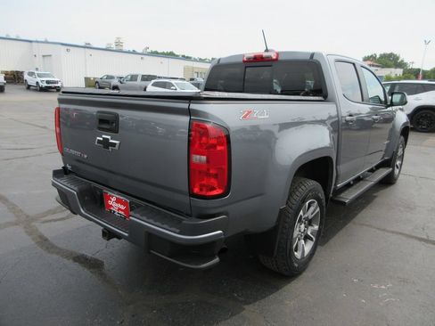 Used 2018 Chevrolet Colorado Z71 AWD/4WD image 7