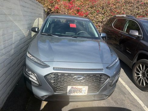 Used 2020 Hyundai Kona SE FWD image 2