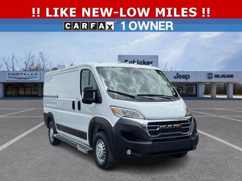 Used 2025 RAM ProMaster 2500 w/ U-Haul Equipment Group FWD image 1