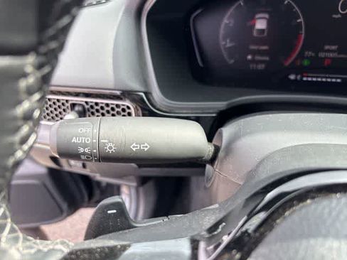 Used 2025 Honda Civic Sport image 16