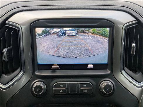 Used 2021 Chevrolet Silverado 1500 LT image 12