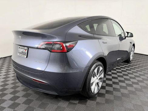 Used 2023 Tesla Model Y Long Range AWD/4WD image 8