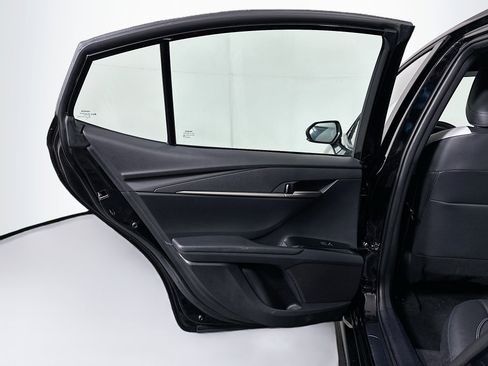 Used 2025 Toyota Camry SE image 25