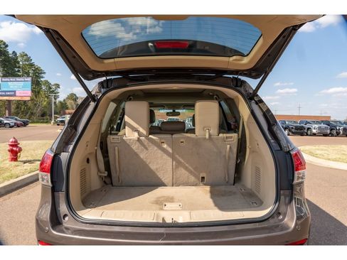 Used 2015 Nissan Pathfinder SL w/ SL Premium Package image 15