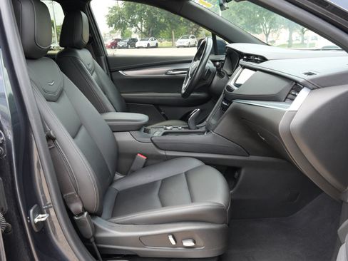 Used 2023 Cadillac XT5 Luxury FWD image 27