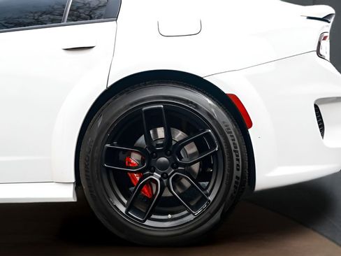 Used 2021 Dodge Charger SRT Hellcat image 15