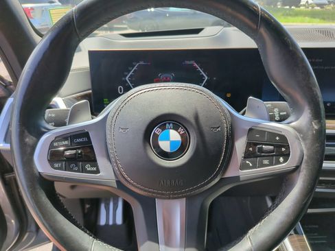 Used 2024 BMW X5 sDrive40i w/ M Sport Package RWD image 25