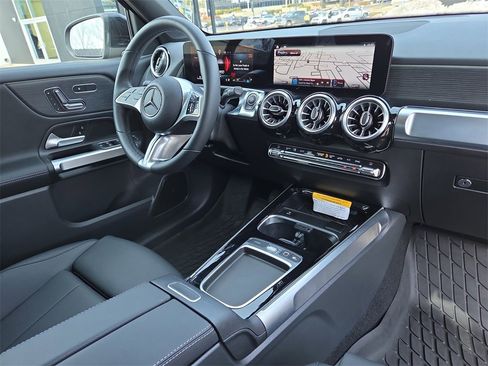 Certified 2026 Mercedes-Benz GLB 250 4MATIC image 20