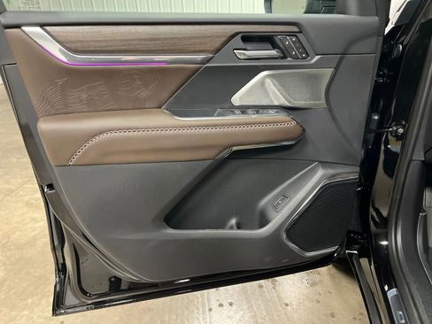 New 2026 GMC Acadia Denali Ultimate w/ LPO, Floor Liner Package image 26