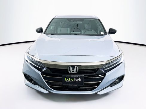 Used 2021 Honda Accord Sport image 2