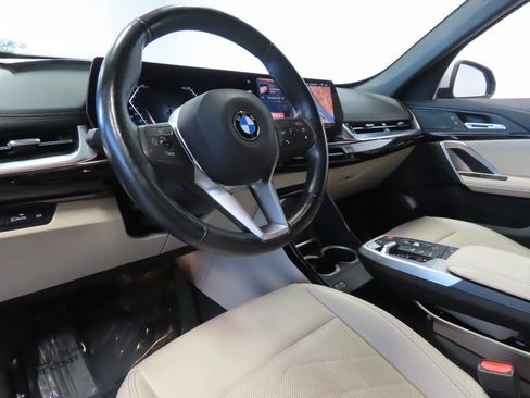 Used 2024 BMW X1 xDrive28i AWD/4WD image 8