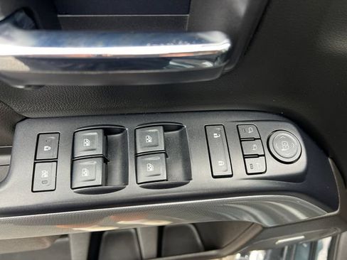 Used 2017 Chevrolet Silverado 1500 LTZ Z71 w/ LTZ Plus Package AWD/4WD image 11