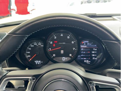 Used 2019 Porsche 718 Boxster image 13