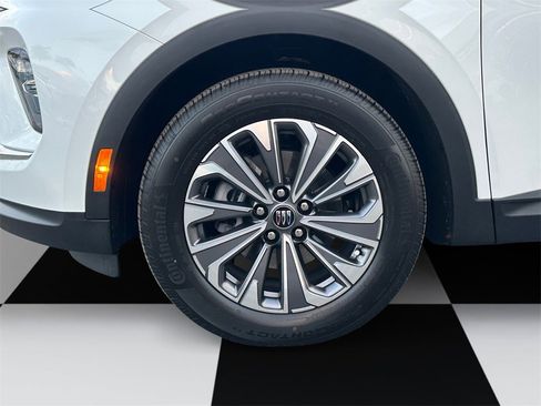 Used 2025 Buick Envision Preferred image 14