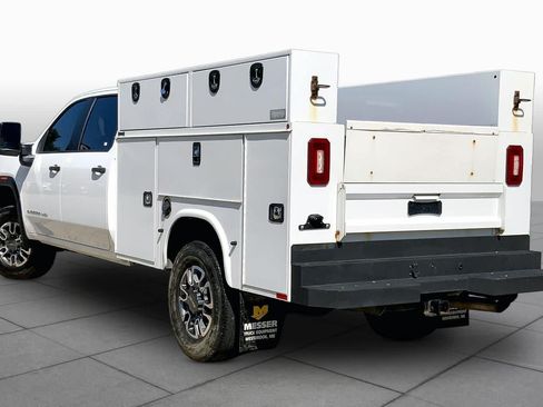 Used 2024 GMC Sierra 3500 Pro w/ Convenience Package AWD/4WD image 12