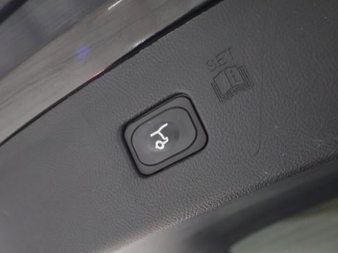 Used 2024 Ford Edge Titanium w/ Equipment Group 301A AWD/4WD image 20
