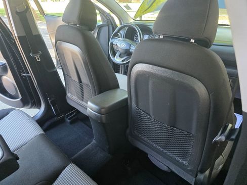 Used 2018 Hyundai Kona SEL w/ SEL Tech Package 02 FWD image 31